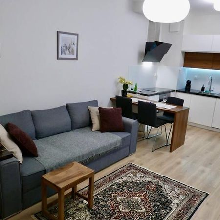 Sarmacka Apartment In Wilanow Варшава Екстериор снимка