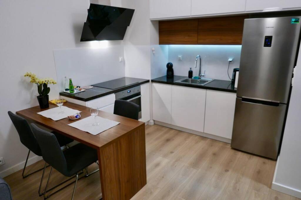 Sarmacka Apartment In Wilanow Варшава Екстериор снимка
